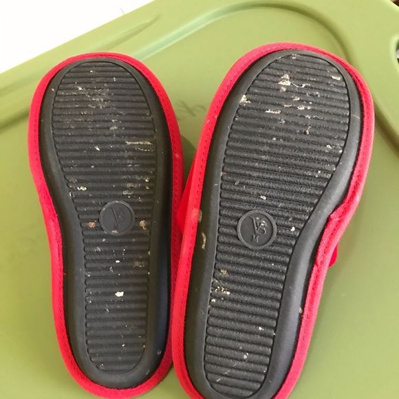 Women’s Victoria Secret slippers in red size M - Picture 5 of 5